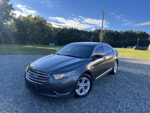 2017 Ford Taurus SE