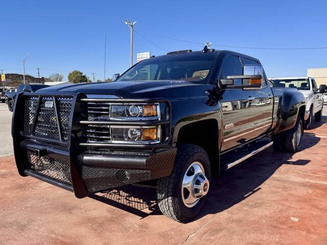2016 Chevrolet Silverado 3500HD High Country's photo