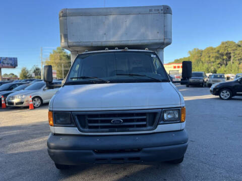 2006 Ford E-Series E-450 SD