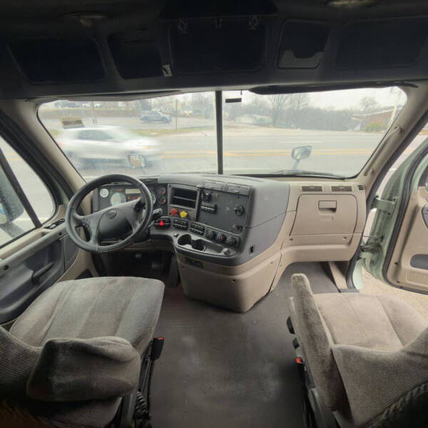 2017 Freightliner Cascadia