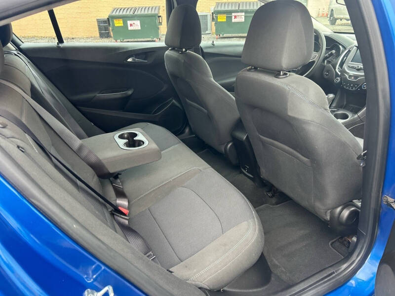 2017 Chevrolet Cruze LT Auto