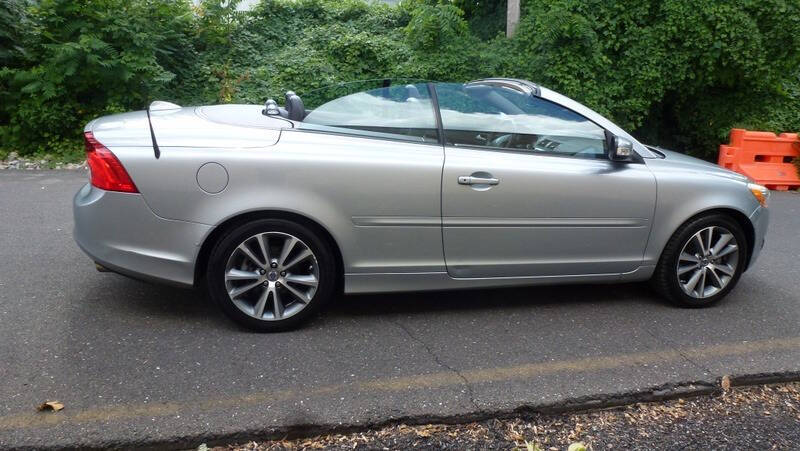 2011 Volvo C70 T5