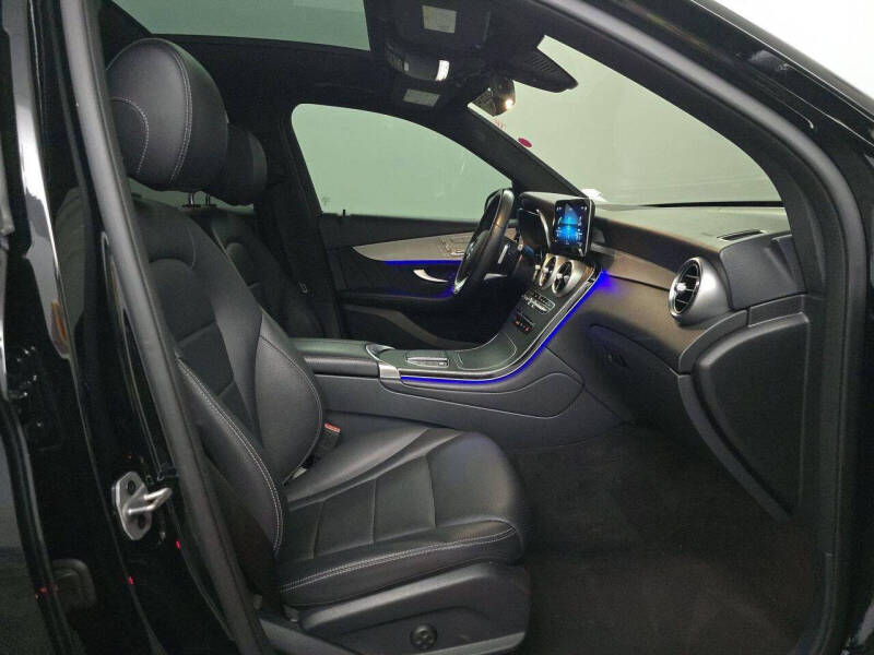 2021 Mercedes-Benz GLC GLC 300