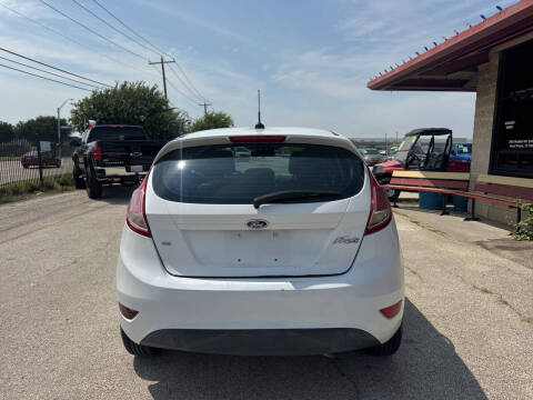 2016 Ford Fiesta SE
