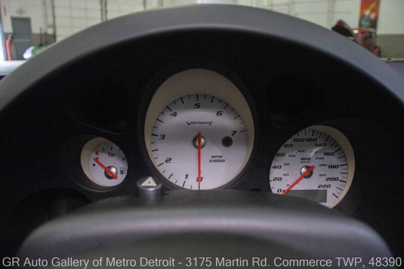 2004 Dodge Viper SRT-10