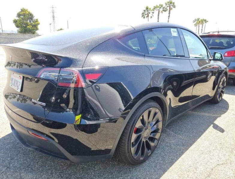 2023 Tesla Model Y Performance