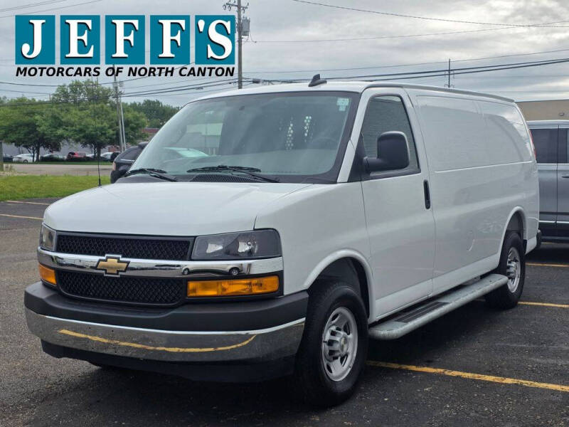 2025 Chevrolet Express 2500