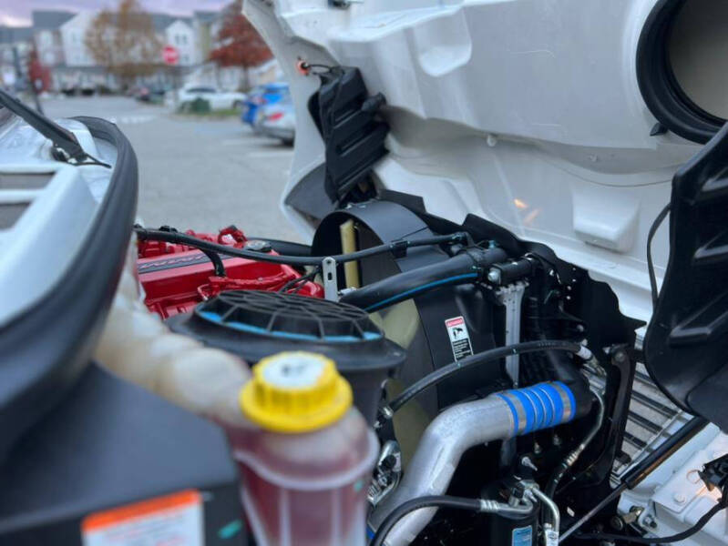 2020 Freightliner M2 106