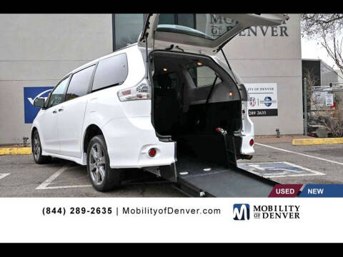 2019 Toyota Sienna for sale at CO Fleet & Mobility in Denver CO