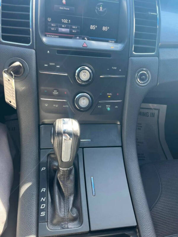 Image 2 of 2014 Ford Taurus SEL