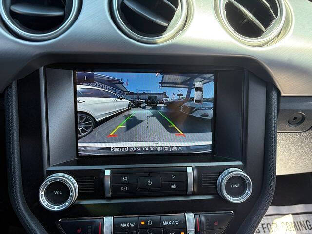 2022 Ford Mustang EcoBoost