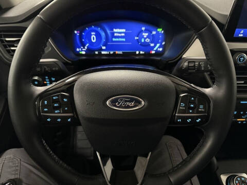 2022 Ford Escape Hybrid SEL