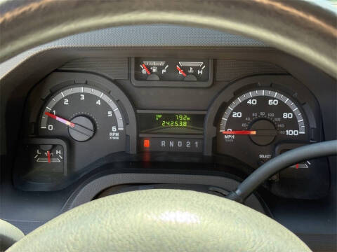 2013 Ford E-Series E-350 SD