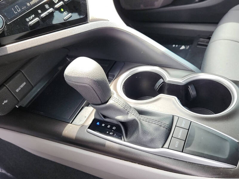 2024 Toyota Camry LE