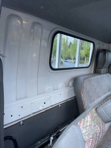 1998 Mitsubishi Canter