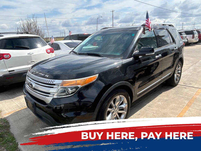 2014 Ford Explorer XLT's photo