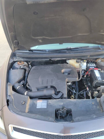 2004 Toyota Sequoia SR5