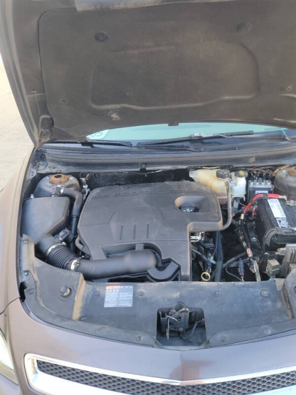 2004 Toyota Sequoia SR5
