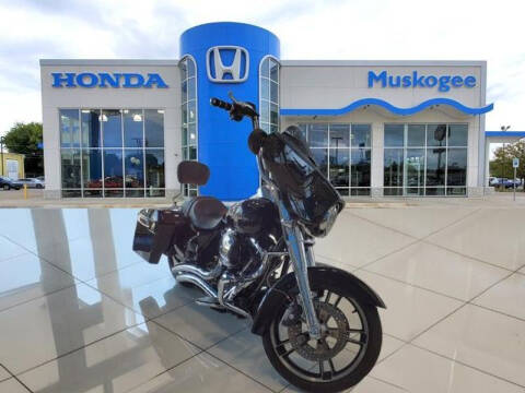 2015 Harley-Davidson FLHX for sale at HONDA DE MUSKOGEE in Muskogee OK