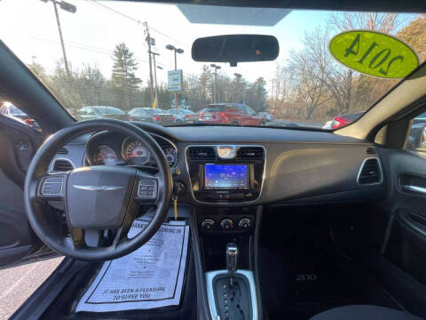 2014 Chrysler 200 LX