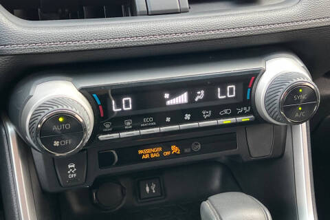 2019 Toyota RAV4 Hybrid LE