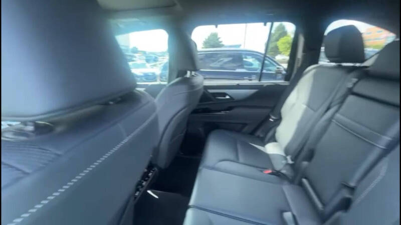 2025 Lexus LX 600 F SPORT Handling