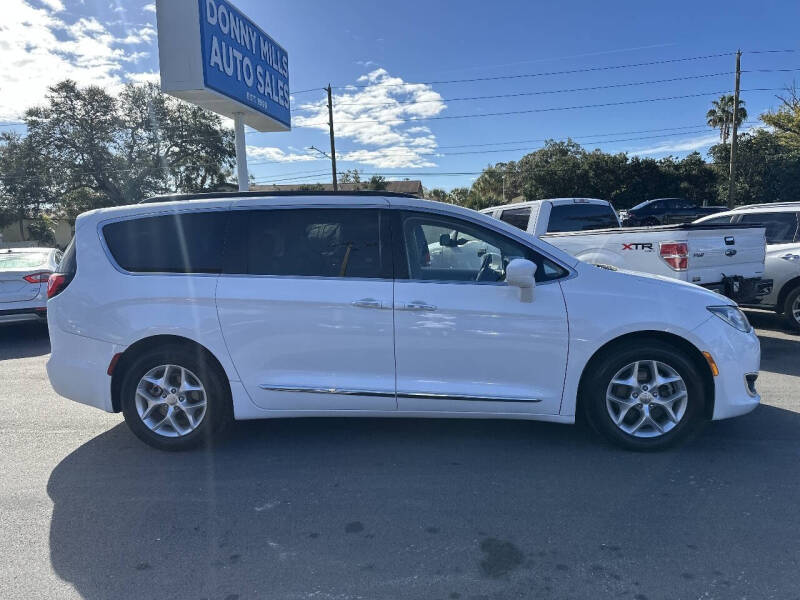 2017 Chrysler Pacifica Touring Plus