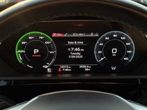 2024 Audi Q8 Sportback e-tron quattro Prestige S line