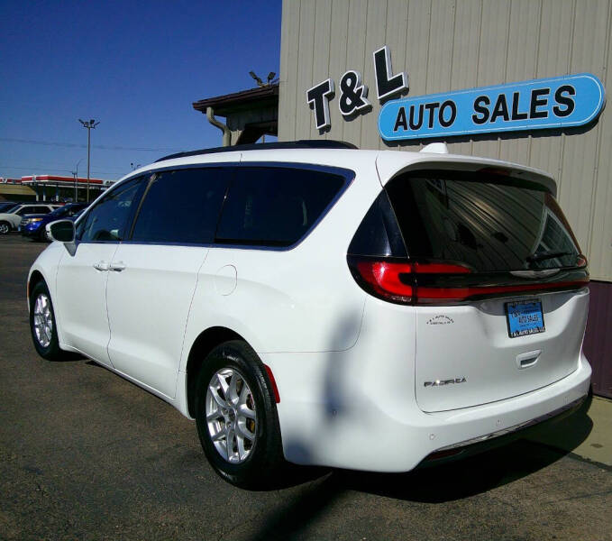 2022 Chrysler Pacifica Touring L