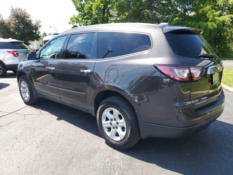 2017 Chevrolet Traverse LS