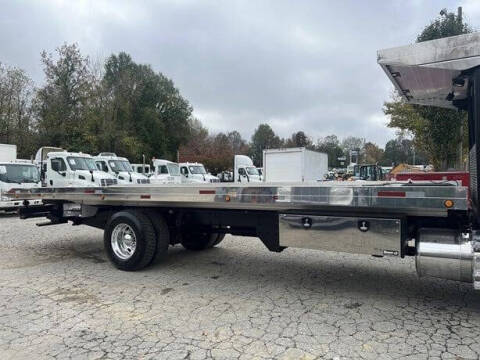 2009 Peterbilt 335