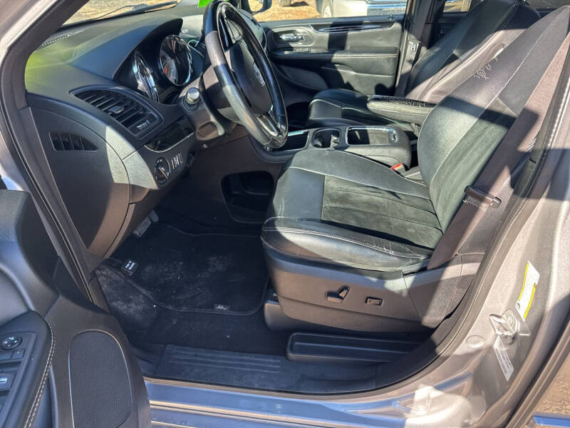 2016 Dodge Grand Caravan SXT Plus