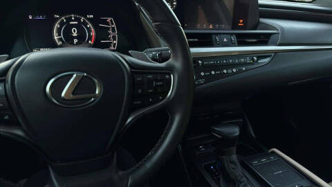 2021 Lexus ES 350