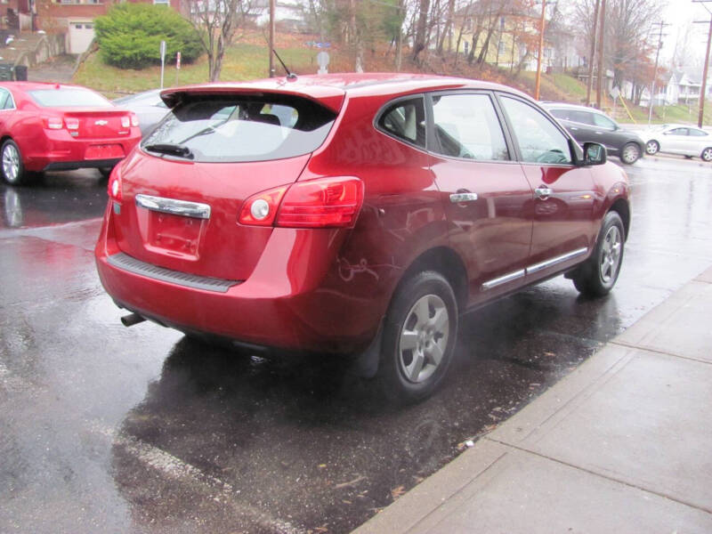 2011 Nissan Rogue S photo 5