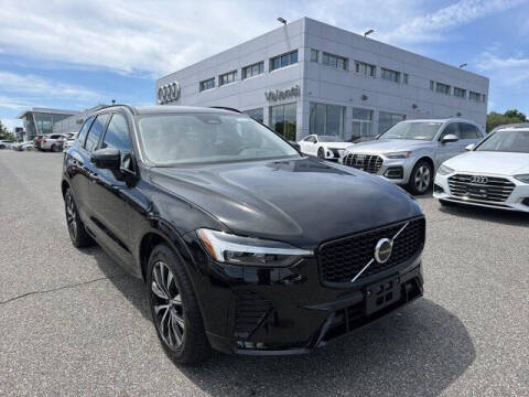 2025 Volvo XC60 B5 Plus Dark Theme