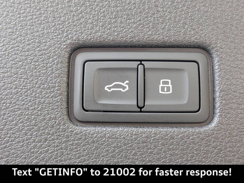 2025 Audi RS Q8 performance 4.0T quattro