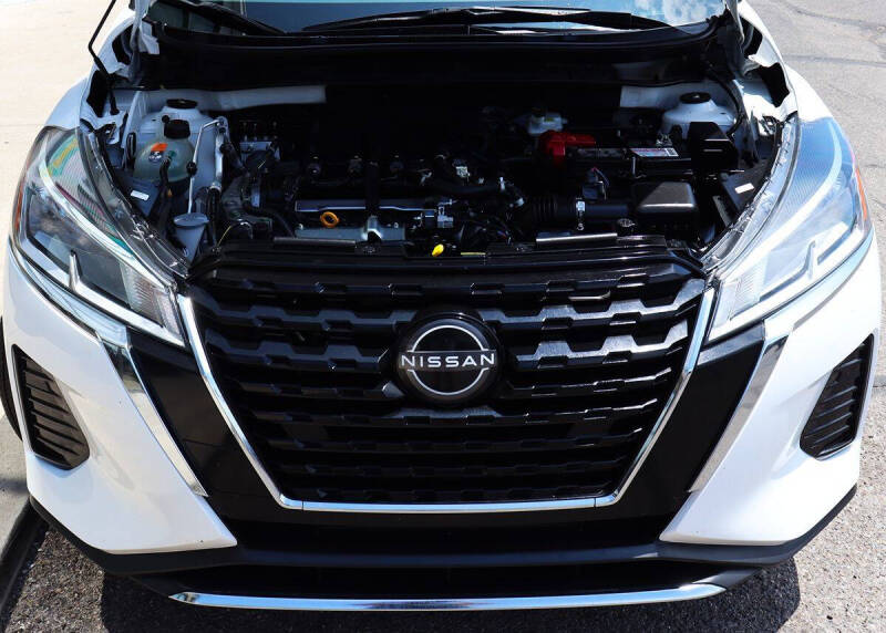 2024 Nissan Kicks S