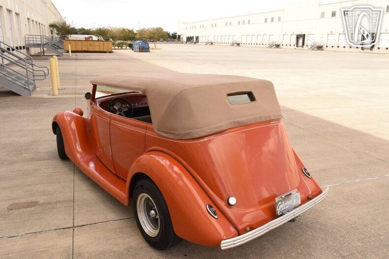 1935 Ford Phaeton