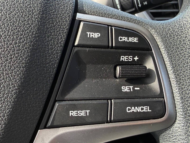 2019 Hyundai Accent SE