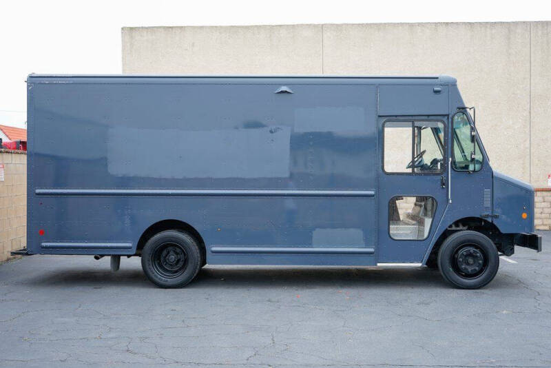 2020 Freightliner MT45 Chassis