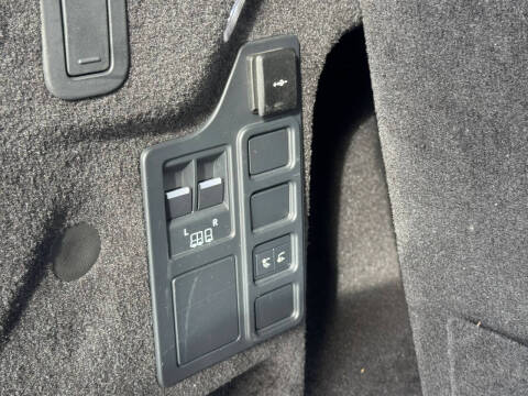 2024 Land Rover Discovery P300 S