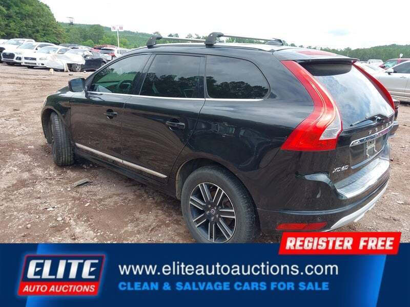 2017 Volvo XC60 T5 Dynamic