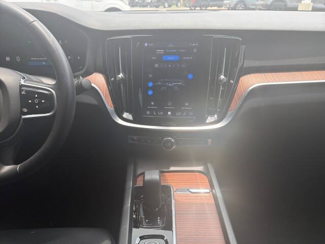 2023 Volvo S60