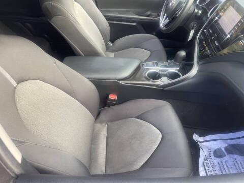 2022 Toyota Camry LE