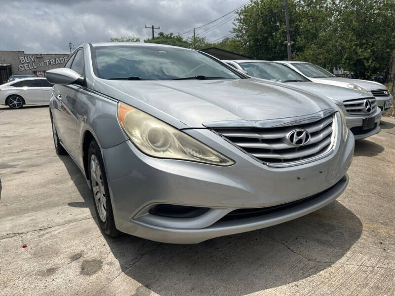 2011 Hyundai Sonata GLS's photo