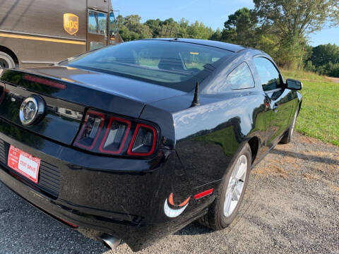 2014 Ford Mustang V6