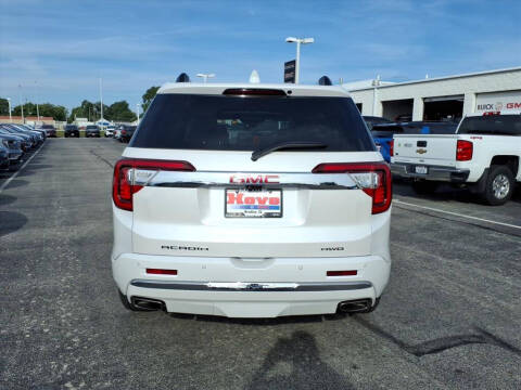 2023 GMC Acadia Denali