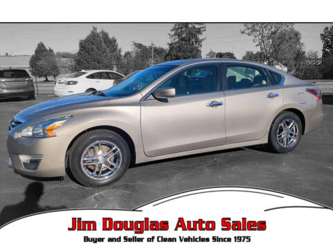 2015 Nissan Altima for sale at Jim Douglas Auto Sales in Pontiac MI