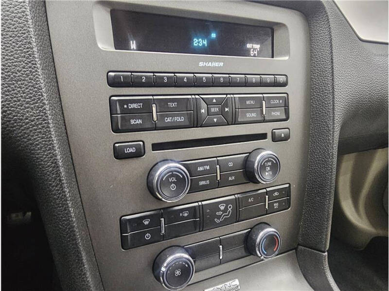 2011 Ford Mustang V6 Premium