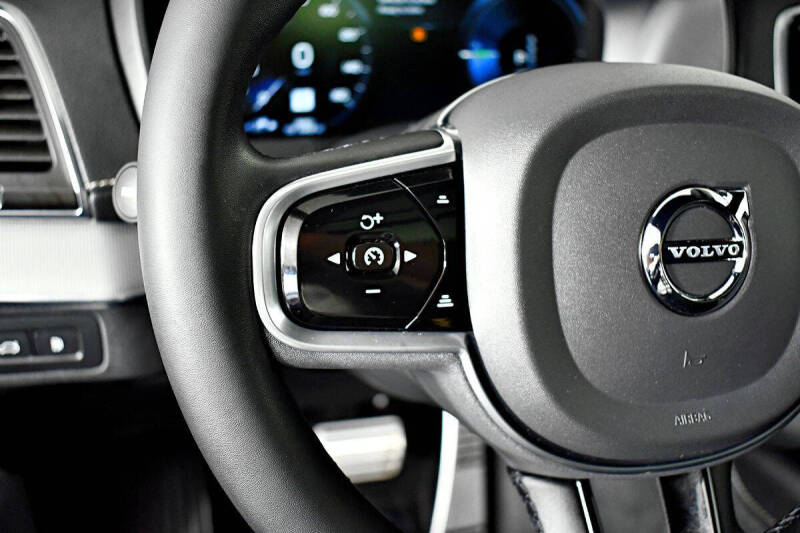 2022 Volvo XC90 Recharge T8 R-Design